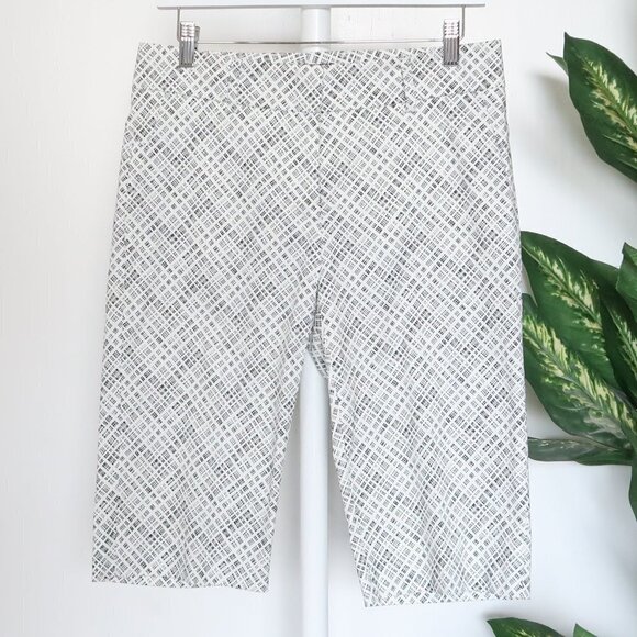 Piazza Sempione Black & White Micro Check Print Bermuda Shorts Size Medium / 6 - Picture 8 of 16